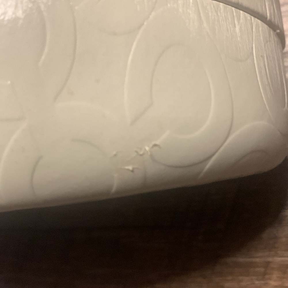 Coach Sunglasses White Case - Picture 7 of 7
